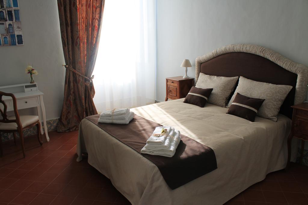 Palazzo Bianchi Domus Holidays Trani Extérieur photo