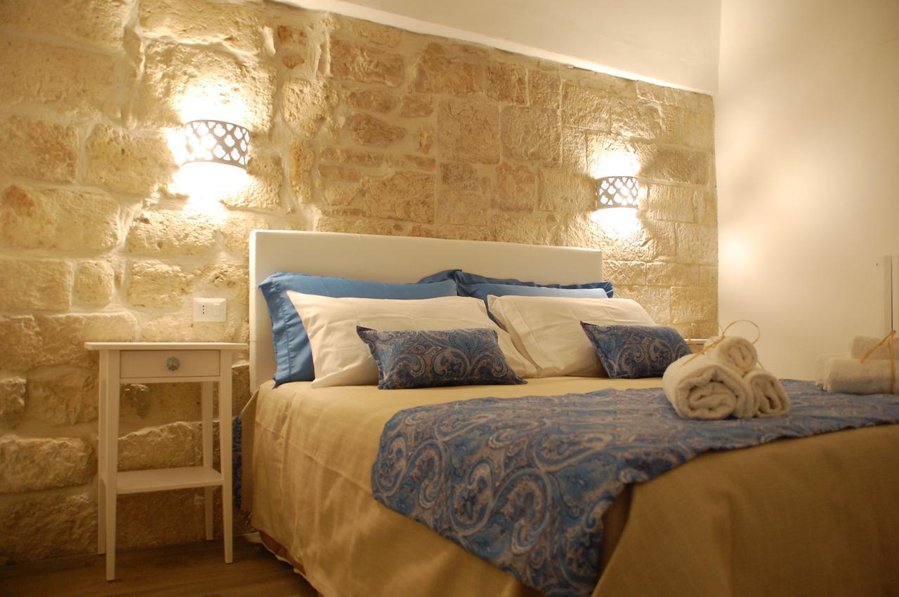 Palazzo Bianchi Domus Holidays Trani Extérieur photo